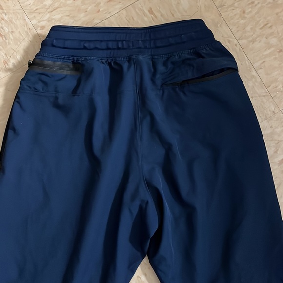 Under Armour pants - Picture 3 of 3